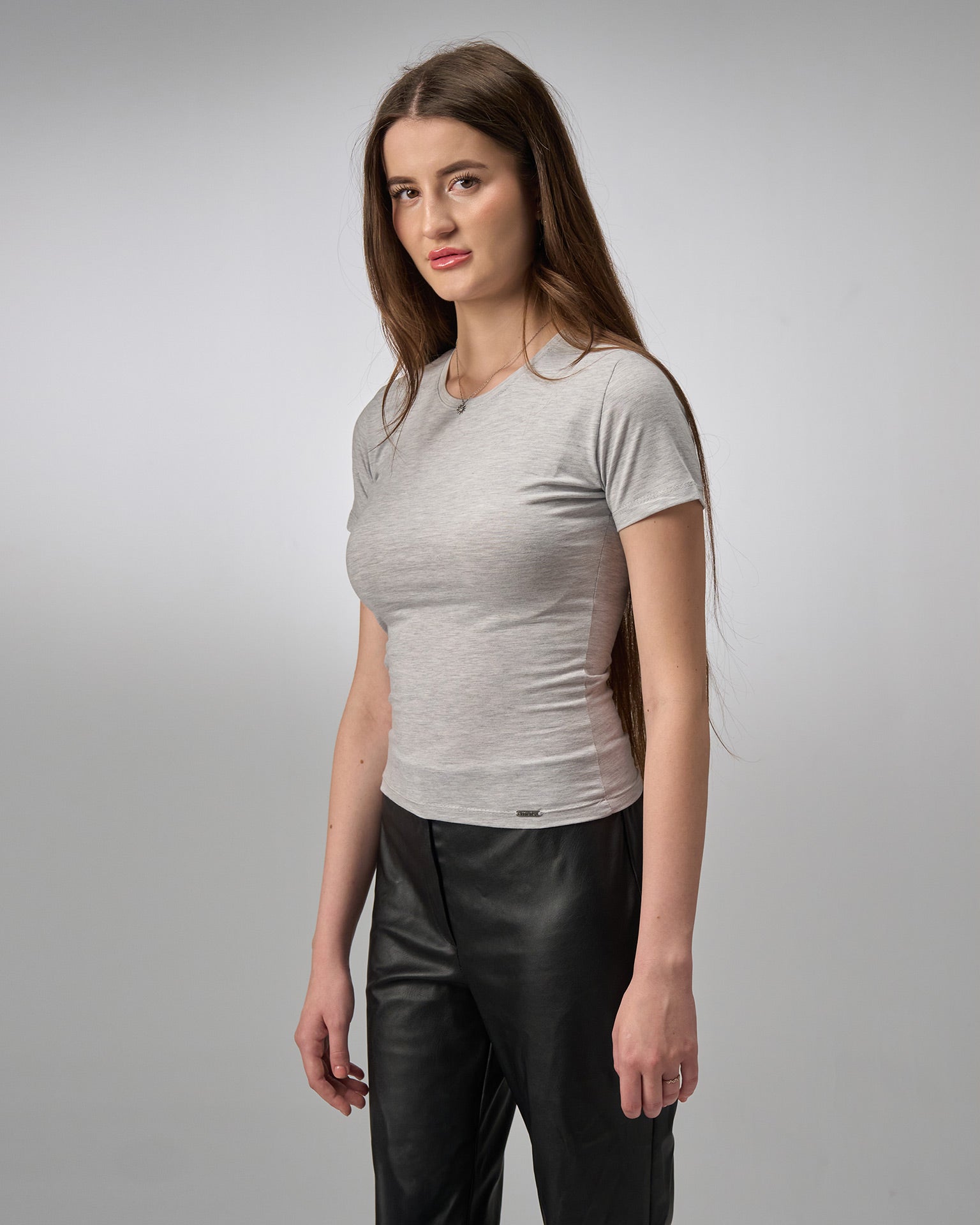COTTON ROUND NECK -LIGHT GRAY