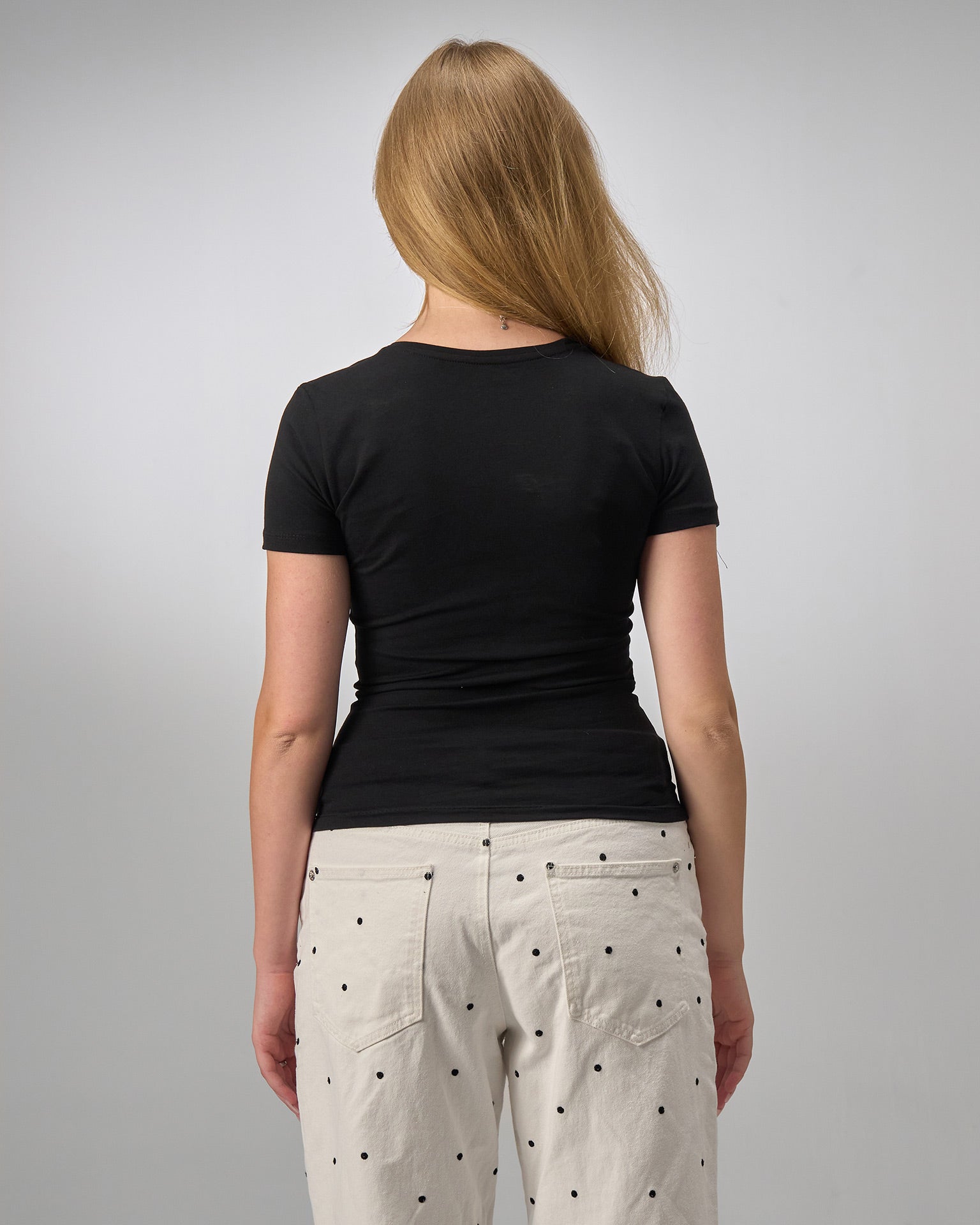 COTTON U-SHAPED NECK -  BLACK