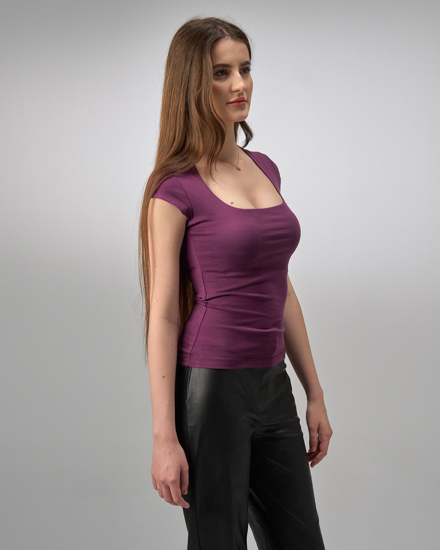 COTTON C-SQUARE NECK- FIG PURPLE