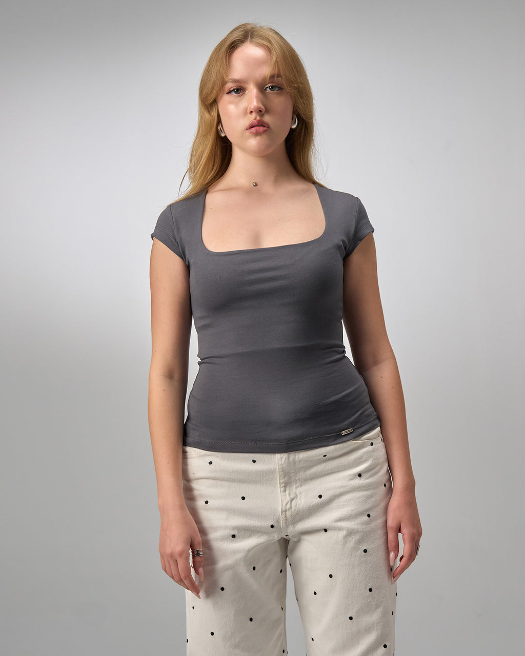 COTTON C-SQUARE NECK- DARK GREAY